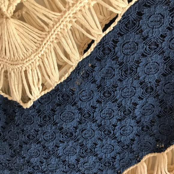 Umgee Navy Blue & Ivory Crocheted & Lace Top - Picture 5 of 6